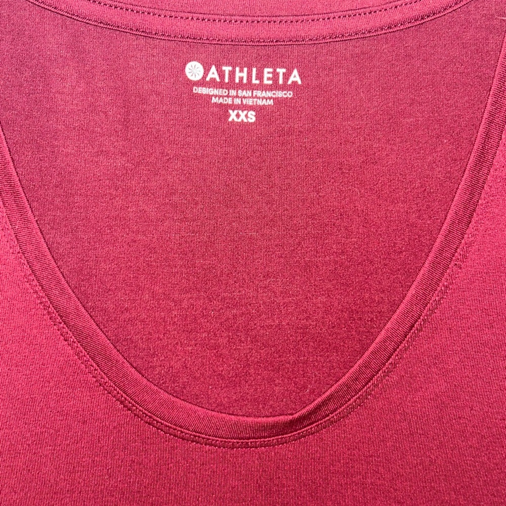 Athleta womens Essence Vital Tee maroon short sleeve scoop neck‎ vneck size XXS - Picture 2 of 7